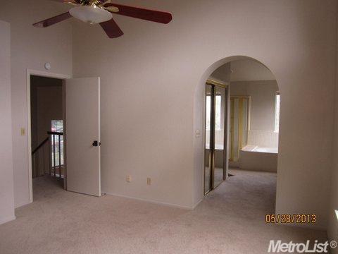 1136 Clover Pl, Manteca, CA 95337 photo 8