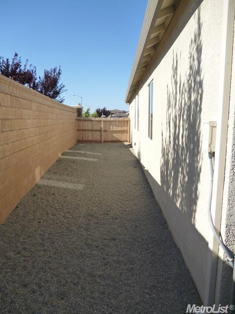 1216 Marisol Dr, Manteca, CA 95337 photo 3