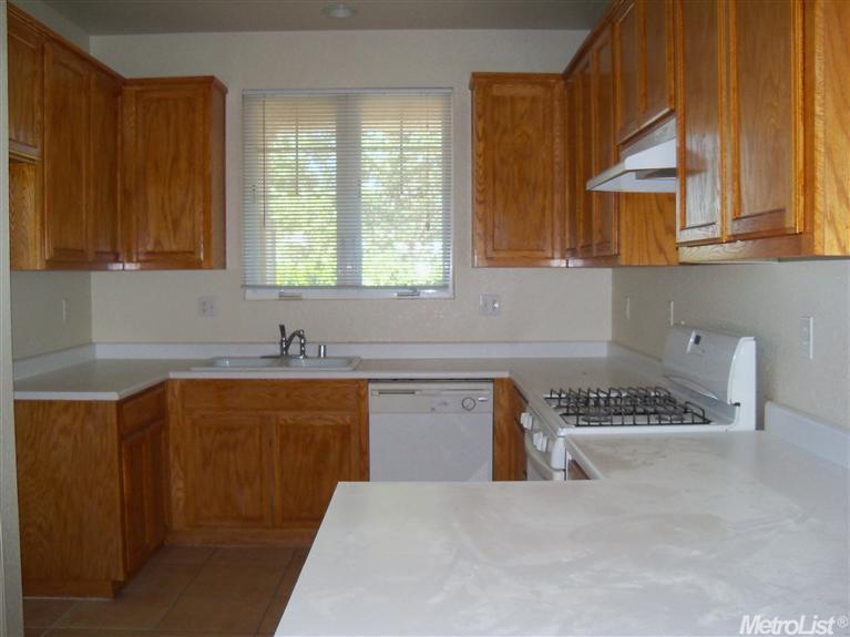 1812 Jardin, Modesto, CA 95358 photo 6