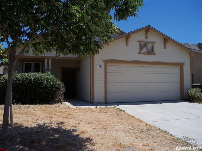 1812 Jardin, Modesto, CA 95358 photo 2