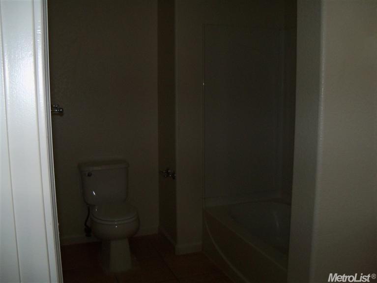 1812 Jardin, Modesto, CA 95358 photo 12