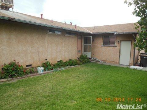 9131 Anza St, Planada, CA 95365 photo 1