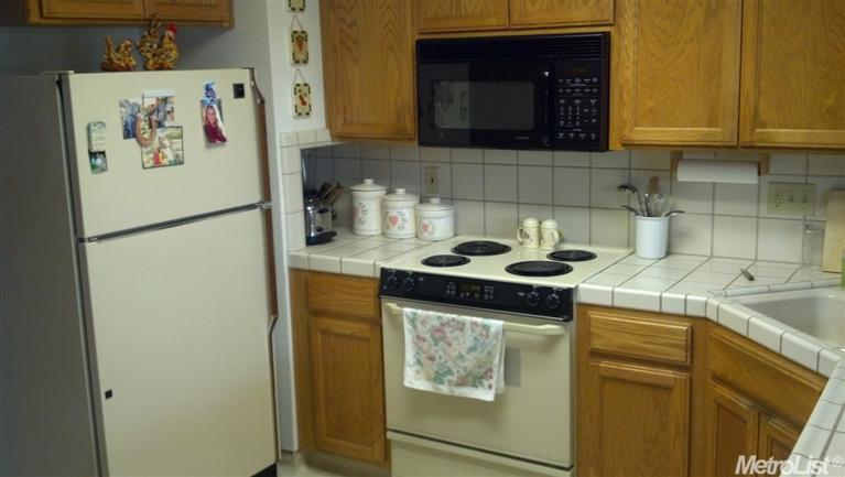 1673 Brookside Dr, Manteca, CA 95336 photo 4