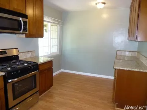 834 Muir Rd, Modesto, CA 95350 photo 4