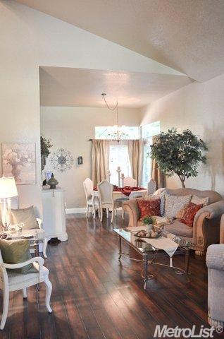 220 Laurelwood Ln, Ripon, CA 95366 photo 3