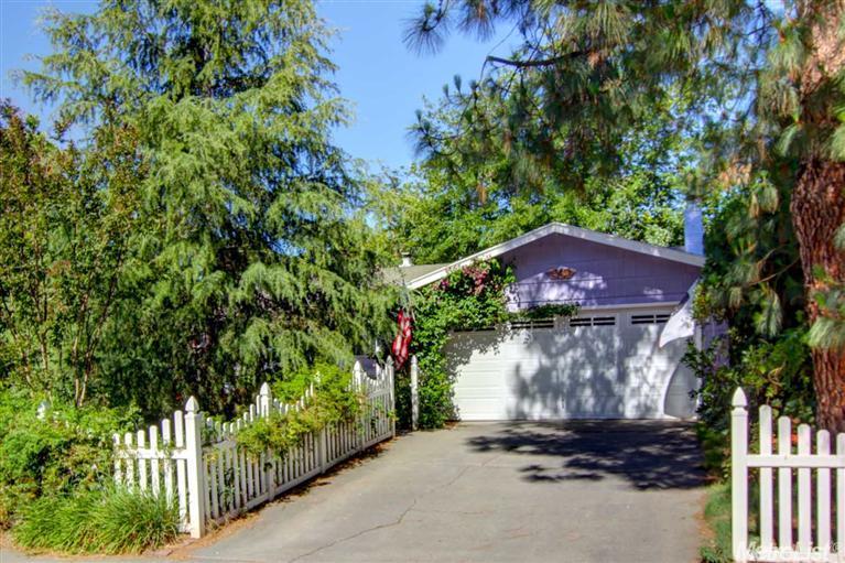 909 Sycamore Ln, Davis, CA 95616 photo 2