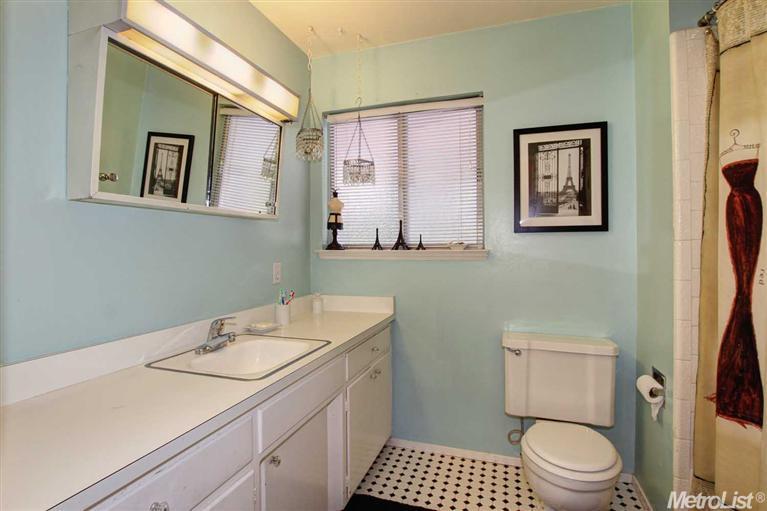 909 Sycamore Ln, Davis, CA 95616 photo 20