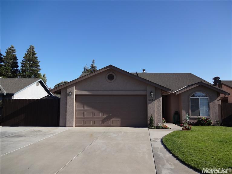 19865 Echo St, Hilmar, CA 95324 photo 2