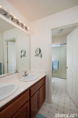 2418 Caravaggio Dr, Davis, CA 95618 photo 19