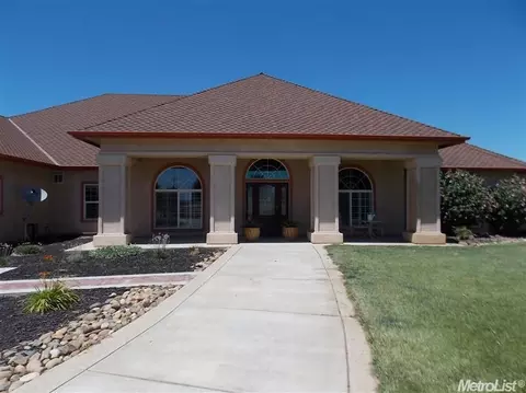 5293 E Jahant Rd, Galt, CA 95632 photo 1