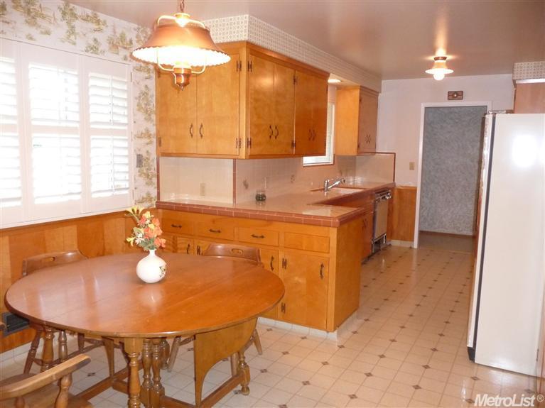 5624 Valhalla Dr, Carmichael, CA 95608 photo 9