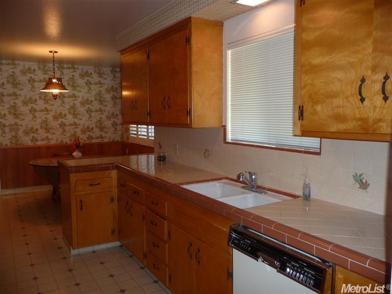 5624 Valhalla Dr, Carmichael, CA 95608 photo 5