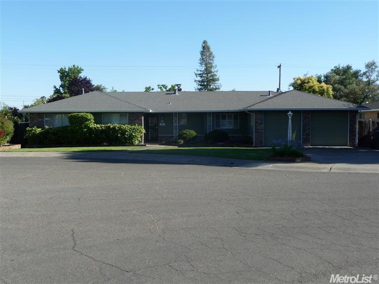 5624 Valhalla Dr, Carmichael, CA 95608 photo 4