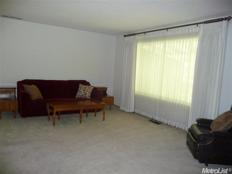 5624 Valhalla Dr, Carmichael, CA 95608 photo 10