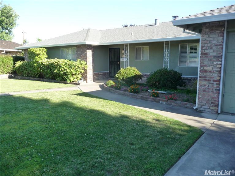 5624 Valhalla Dr, Carmichael, CA 95608 photo 2