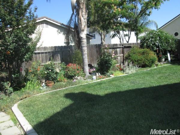 2104 Dermond, Modesto, CA 95355 photo 14