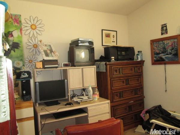 2104 Dermond, Modesto, CA 95355 photo 6