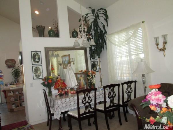 2104 Dermond, Modesto, CA 95355 photo 4