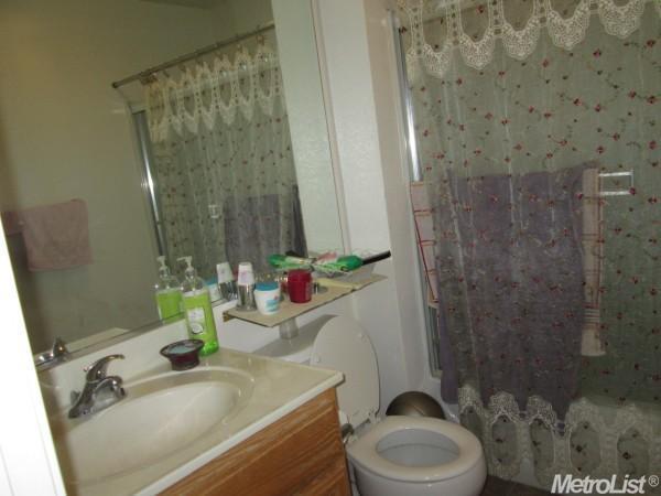 2104 Dermond, Modesto, CA 95355 photo 11
