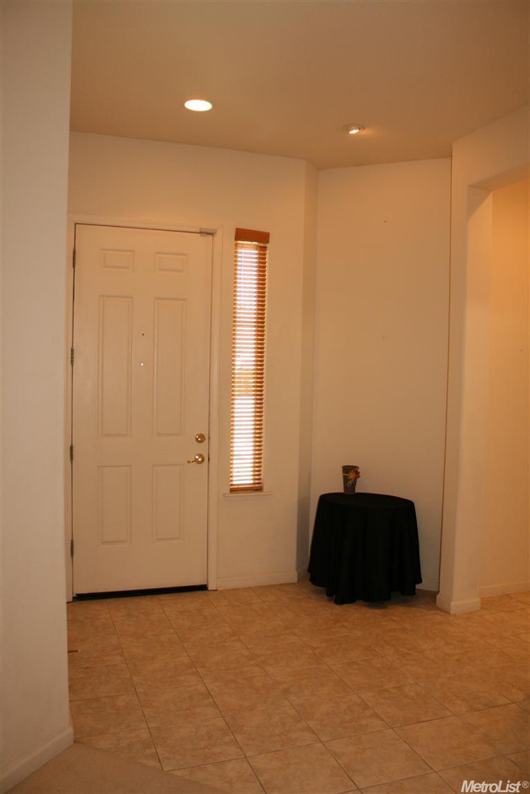 2204 Big Sur Ct, Modesto, CA 95356 photo 2