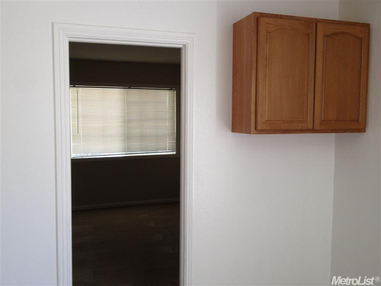 433 Oak St, Modesto, CA 95351 photo 3