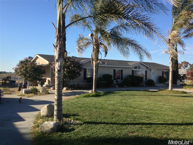 2811 Old Las Palmas, Patterson, CA 95363 photo 1