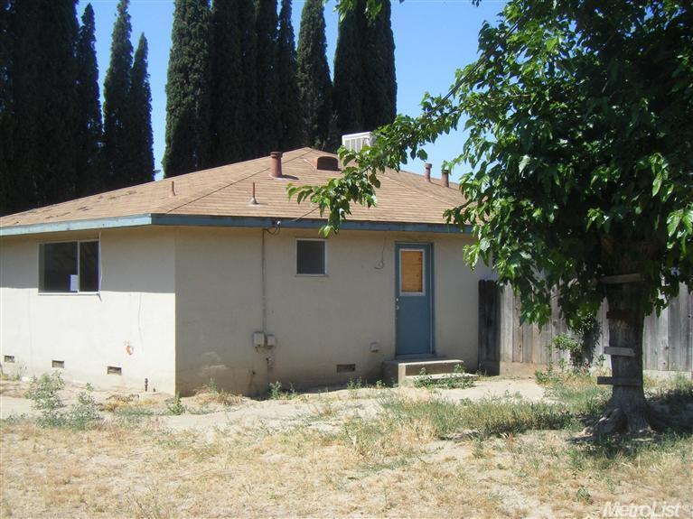 348 Mylnar Ave, Manteca, CA 95336 photo 2