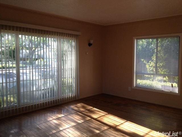 1236 Sycamore Ave, Modesto, CA 95350 photo 2