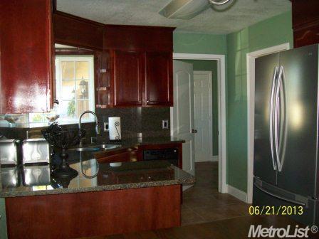 9 N Ham Ln, Lodi, CA 95242 photo 3