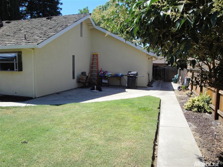 1813 E Rumble Rd, Modesto, CA 95355 photo 19