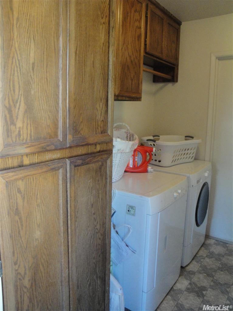 1813 E Rumble Rd, Modesto, CA 95355 photo 9