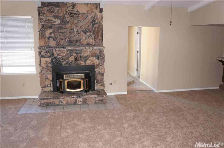 1532 Dulwich, Modesto, CA 95358 photo 2