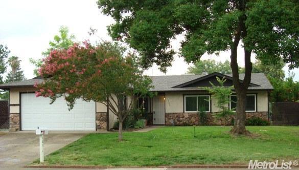 125 Perraud Dr, Folsom, CA 95630 photo 1