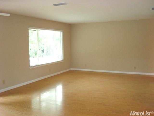 125 Perraud Dr, Folsom, CA 95630 photo 5