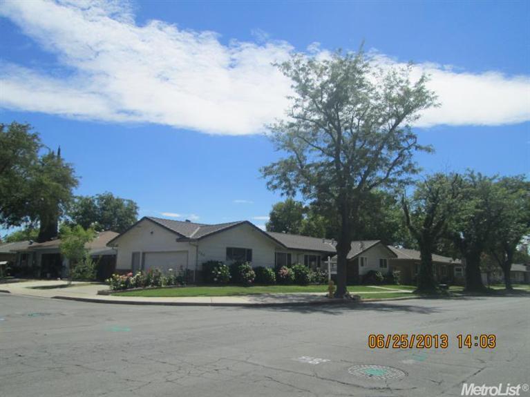 780 Buena Vis, Merced, CA 95348 photo 1