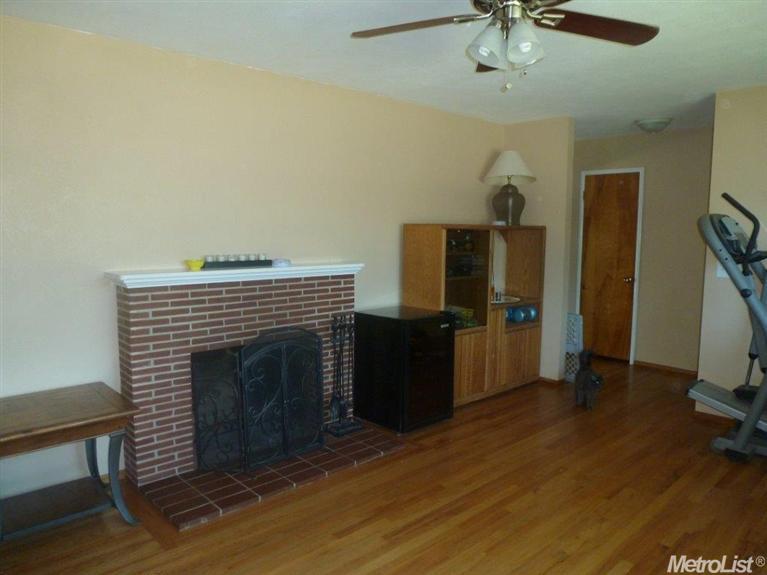 2201 Thomas St, Ceres, CA 95307 photo 4