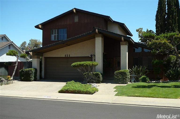 638 Manor Ln, Manteca, CA 95336 photo 1