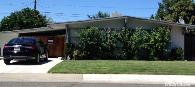 925 Marin St, Manteca, CA 95336 photo 1