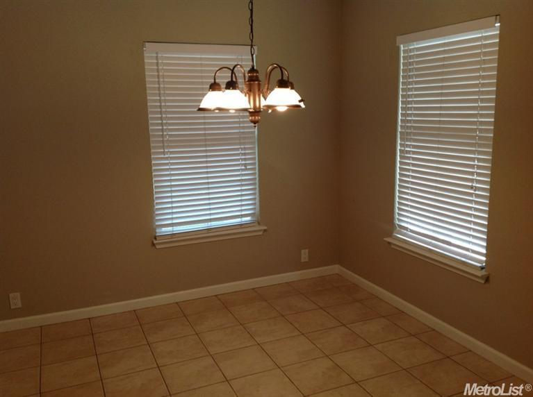 1211 Frank Ave, Manteca, CA 95336 photo 4
