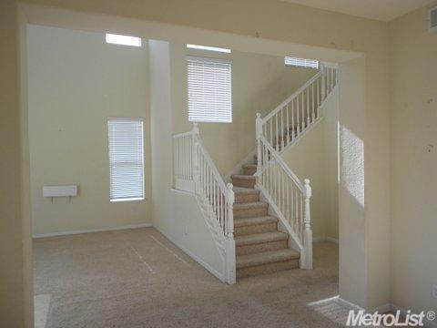 331 Rosebriar Pl, Lathrop, CA 95330 photo 5