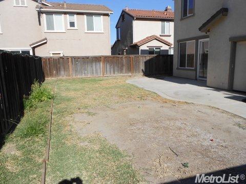 331 Rosebriar Pl, Lathrop, CA 95330 photo 13