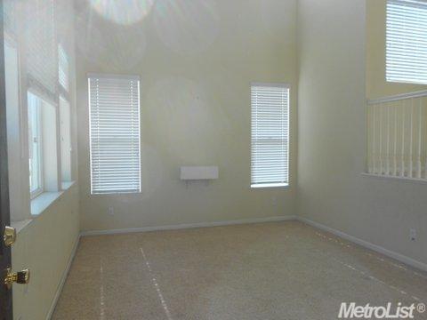331 Rosebriar Pl, Lathrop, CA 95330 photo 3
