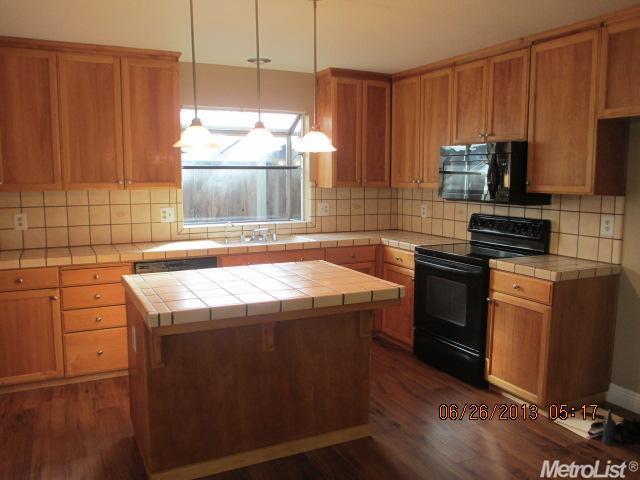 3812 Teek Ct, Ceres, CA 95307 photo 3