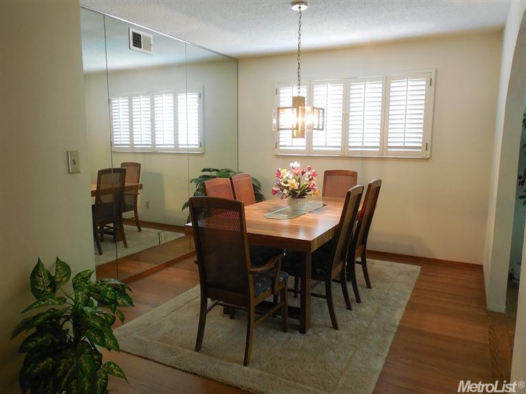 1243 Gary Way, Carmichael, CA 95608 photo 2