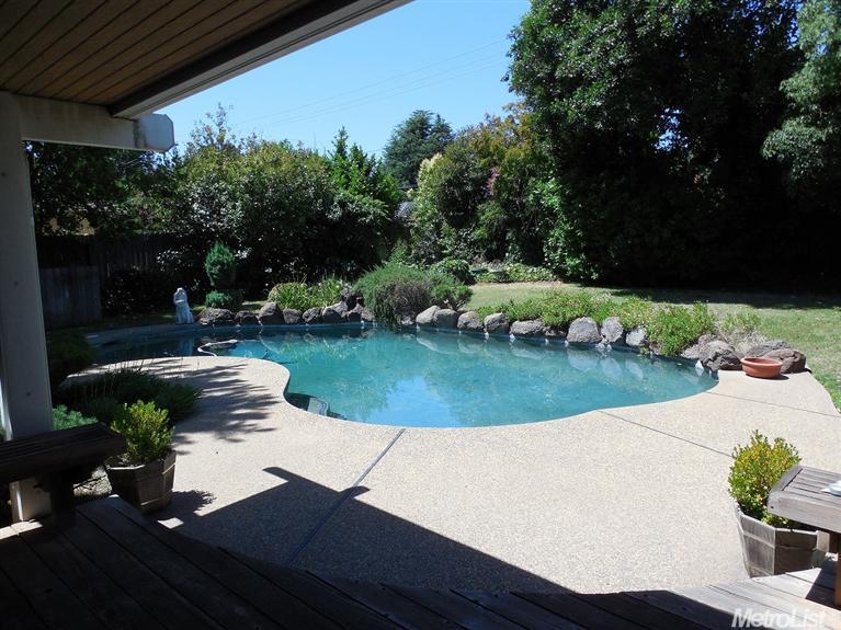 1243 Gary Way, Carmichael, CA 95608 photo 8
