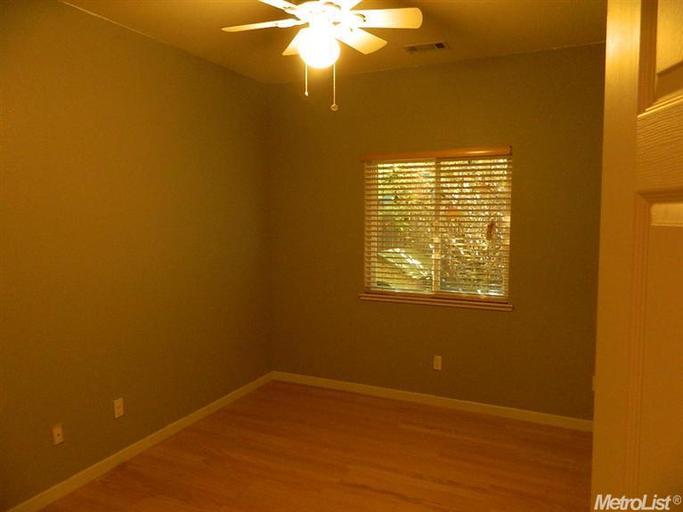 1038 Meadowbrook Dr, Manteca, CA 95336 photo 13