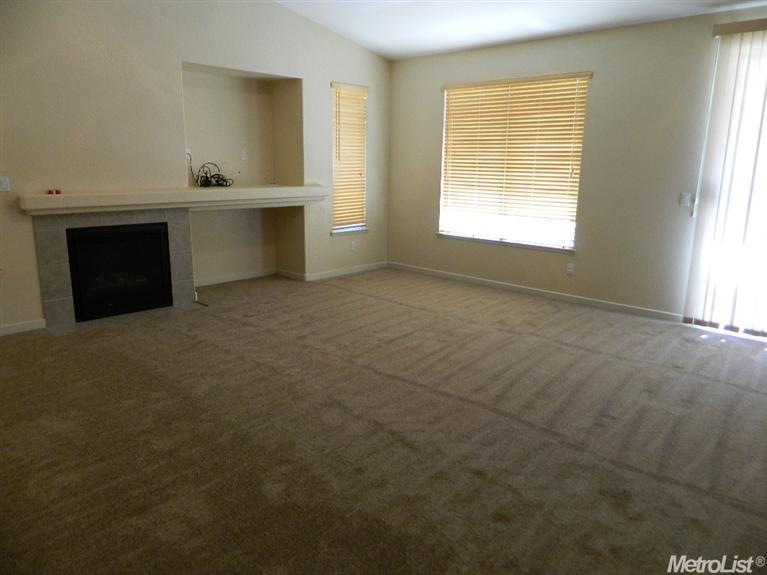 1038 Meadowbrook Dr, Manteca, CA 95336 photo 6