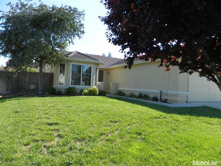 1038 Meadowbrook Dr, Manteca, CA 95336 photo 1