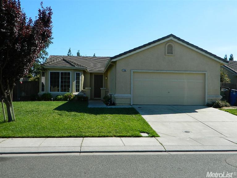 1038 Meadowbrook Dr, Manteca, CA 95336 photo 2