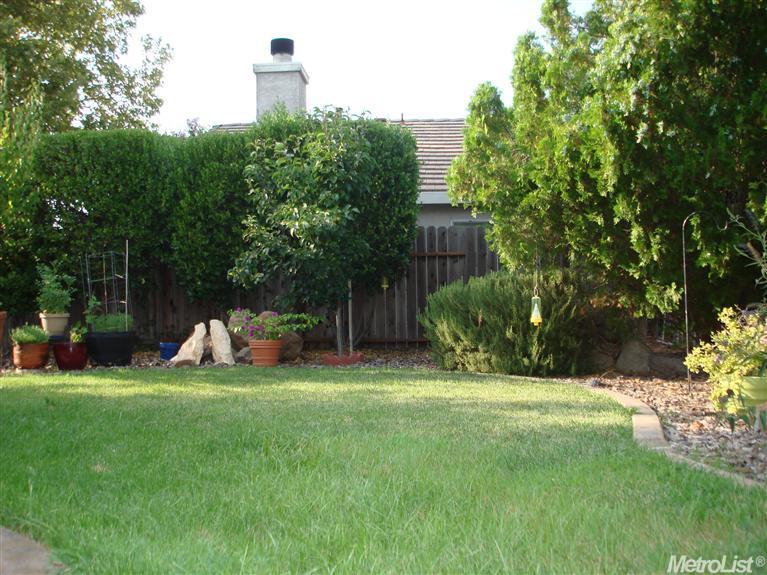 8909 Redwater Dr, Antelope, CA 95843 photo 23
